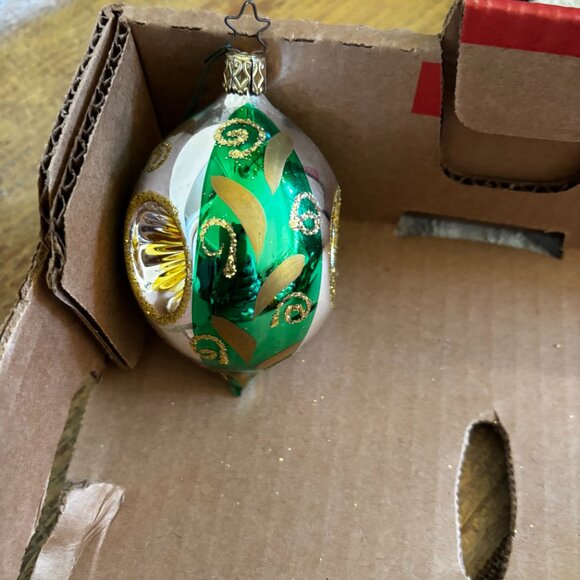 Old World Christmas ornament Triple Indent Reflector Green blown glass teardrop - Picture 2 of 2